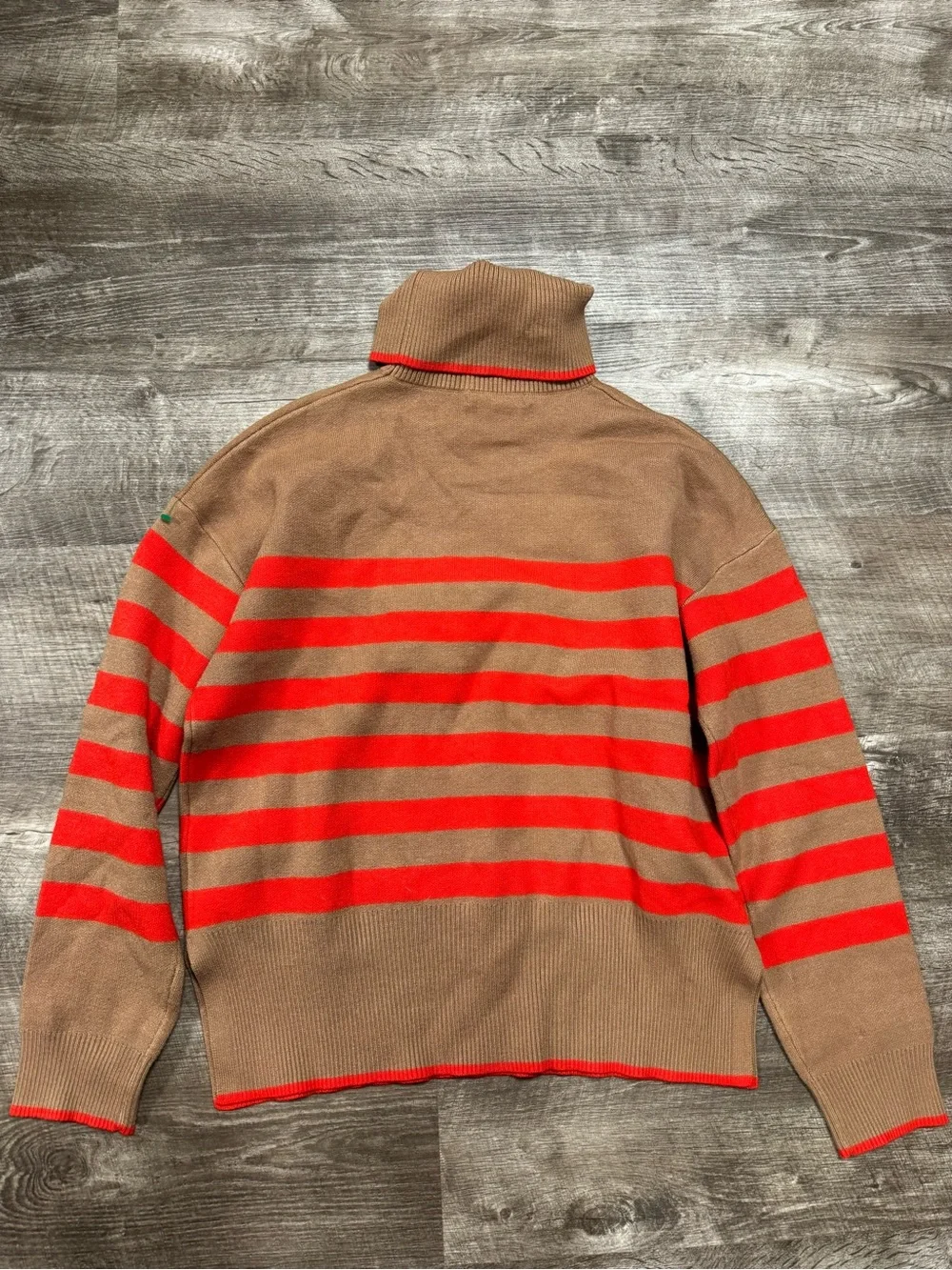 Tahari Red & Brown Striped Turtleneck Sweater Size Medium